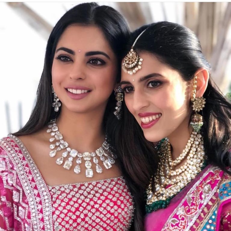 5 BEAUTIFUL (AND MOST EXPENSIVE) STATEMENT NECKLACES WE SPOTTED AT #AMBANIWEDDING