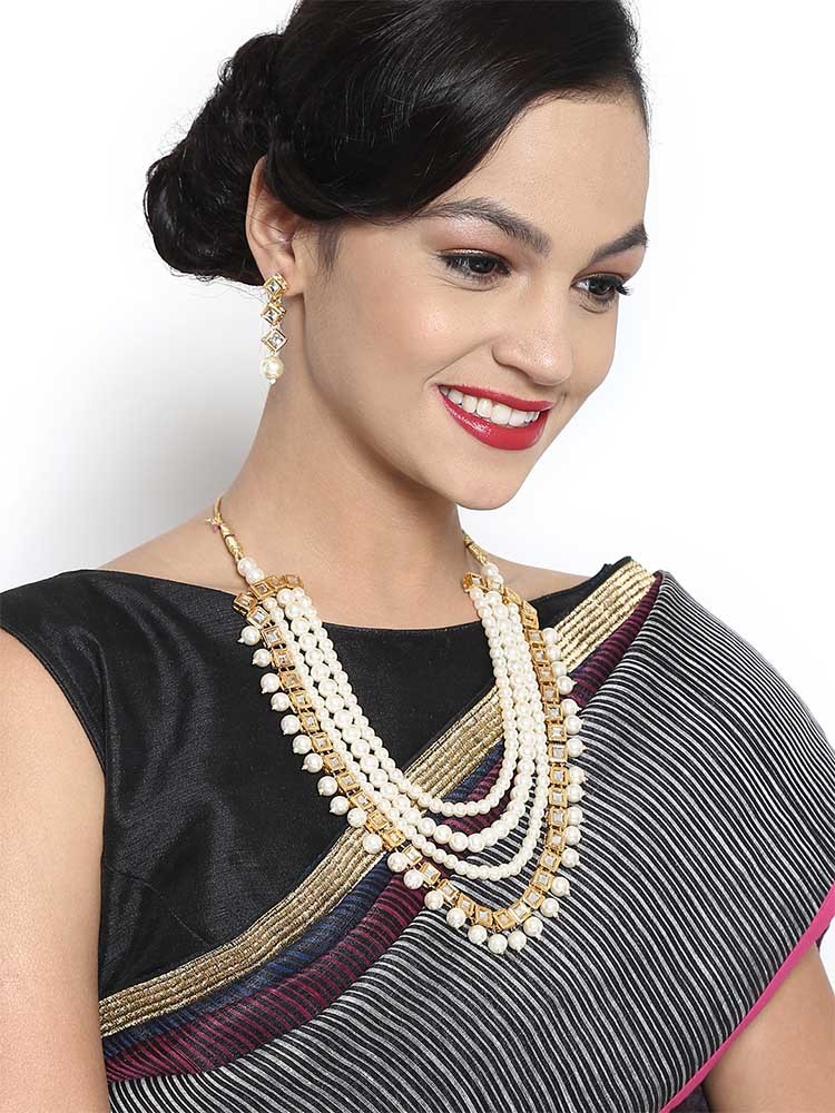 STATEMENT NECKLACES TO SPRUCE UP YOUR SAREE 3