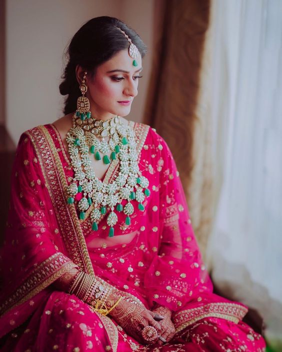 The Complete Guide: How To Pick Bridal Jewellery For Your Lehenga 3