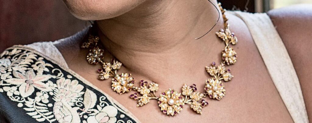 Top 15 Neck Jewellery Styles Tor The 2021 Bride 15