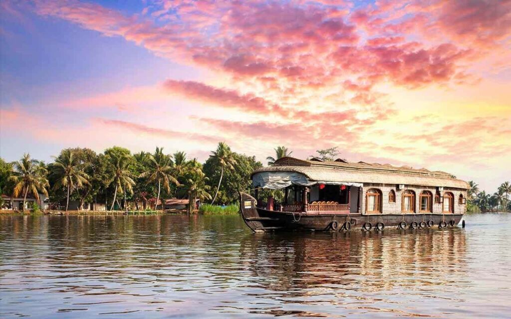 The Ultimate List Of Best Honeymoon Places In India- Alleppey 