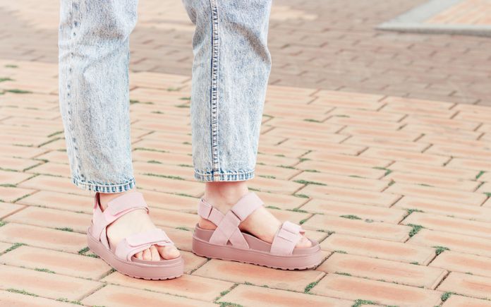 Women's Platform Flats Sandals, Fashion Buckle Flip Flops, Casual Beach  Sandals, Women's Footwear - Temu