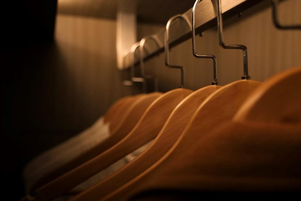 5 Clothing Hangers That Can Save Your Time 1