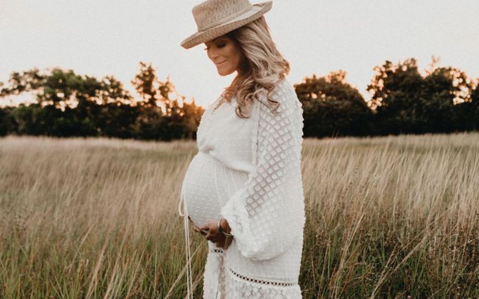 The Right Time To Buy Maternity Dresses